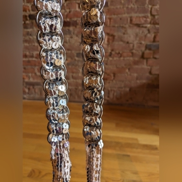 SOLD: Unbranded Silver Sequin Chain Belt - Picture 5 of 7